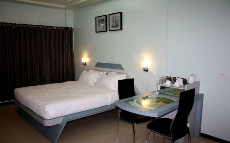 Hotel Aroma, Latur 1